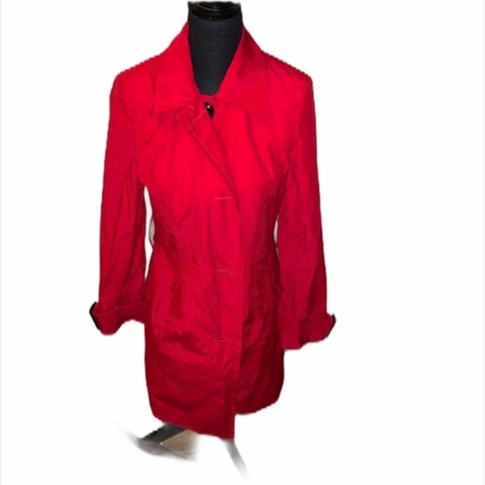 Style co red trench coat with black buttons